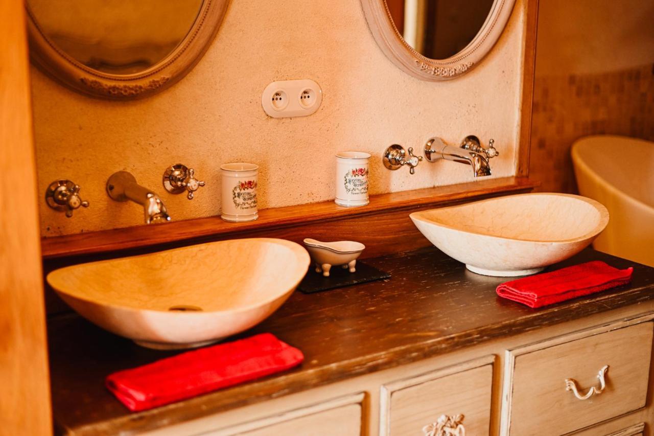 Demeure De La Carmine, Sejour Bien-Etre D'Exception, Piscine, Hammam, Champagne Bed & Breakfast Mirepoix  Ngoại thất bức ảnh